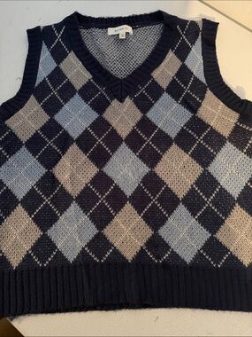 Better Be Navy Argyle V-Neck Sweater Vest with Light Blue and Tan Diamonds 💐